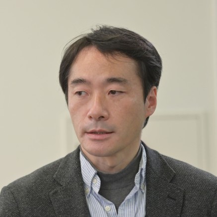 間中 健介